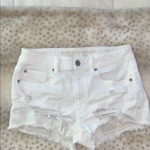American Eagle Hi-rise shorts